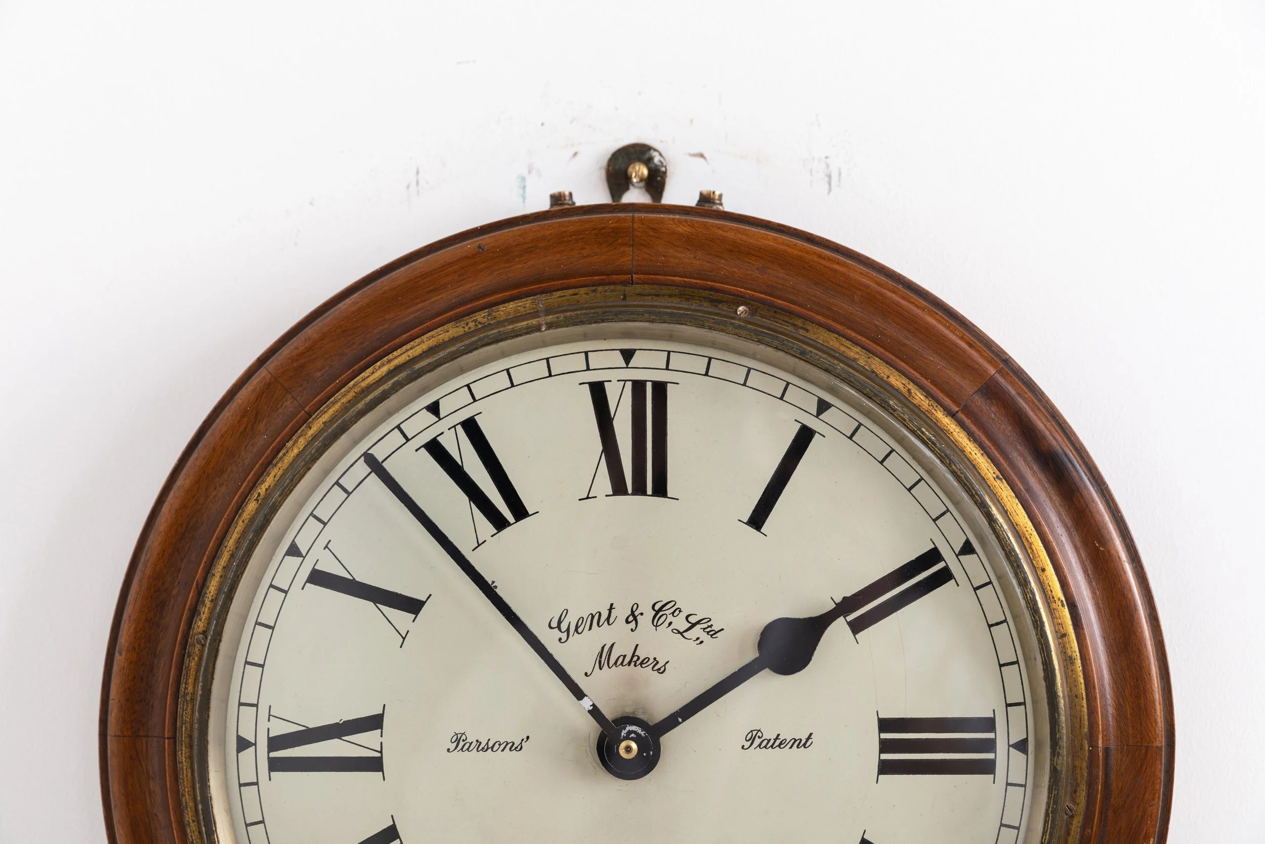 Early Wooden Gents of Leicester Clock — Antiques Workshop
